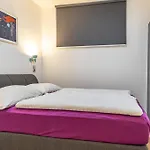 Christian Apartments Oper - Contactless Check In
