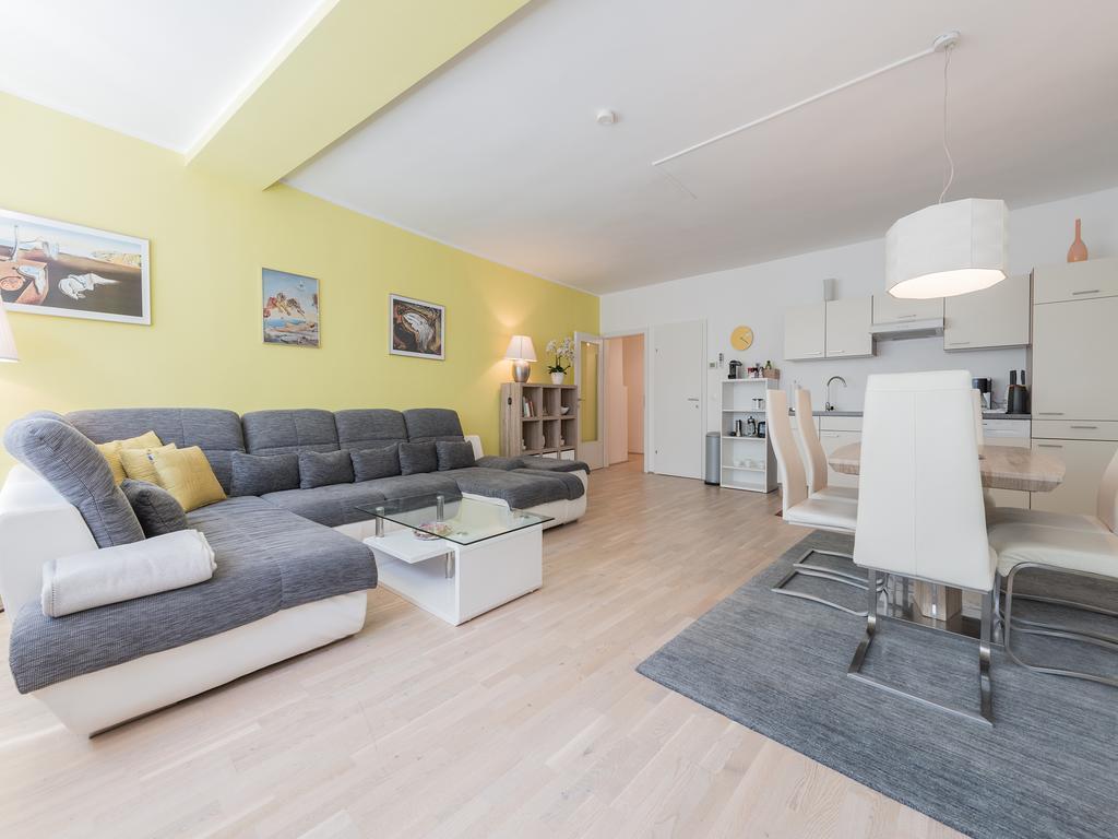 Apartment Christian Oper - Contactless Check In